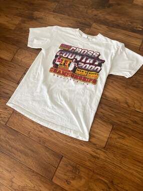 🔥 Vintage 2000 NCAA Division I Cross Country Championships Tee – Iowa State | G